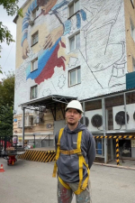 Бердчанин взял в руки баллончик с краской и превратил серую многоэтажку Перми в произведение искусства